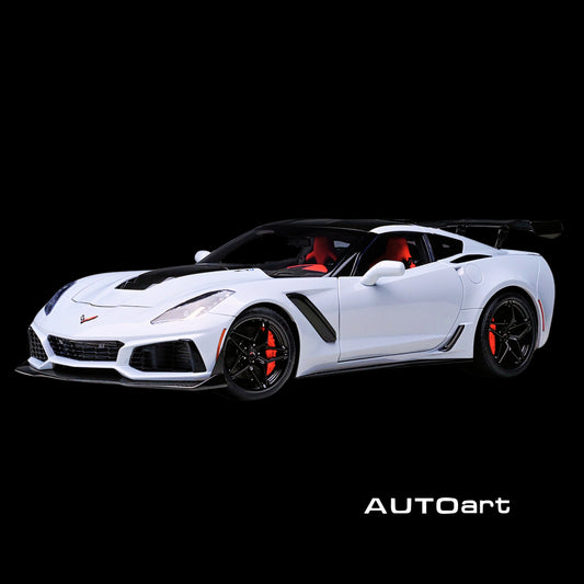 2019 Chevrolet Corvette C7 ZR1 Ceramic Matrix Gray Metallic with Carbon Top 1/18 Model Car by Autoart