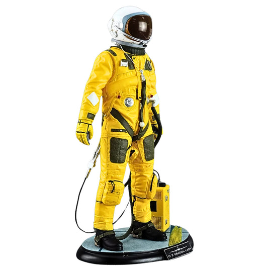 U-2 "Dragon Lady" Pilot Polyresin Statue "Statue Series" 1/8 Scale Model by Hobby Master