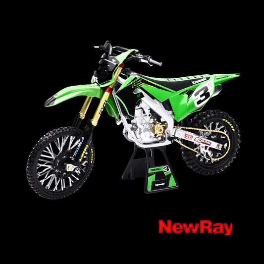 New Ray Kawasaki KX 450F Dirt Bike #3 Eli Tomac “Kawasaki Racing Team” 1/6 Diecast Motorcycle Model (Green/Black)