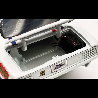 1970 Plymouth HEMI Cuda “Street Machine” – White w/ Red & Blue Stripes | 1:18 Diecast by ACME (Limited Edition 366 Worldwide)