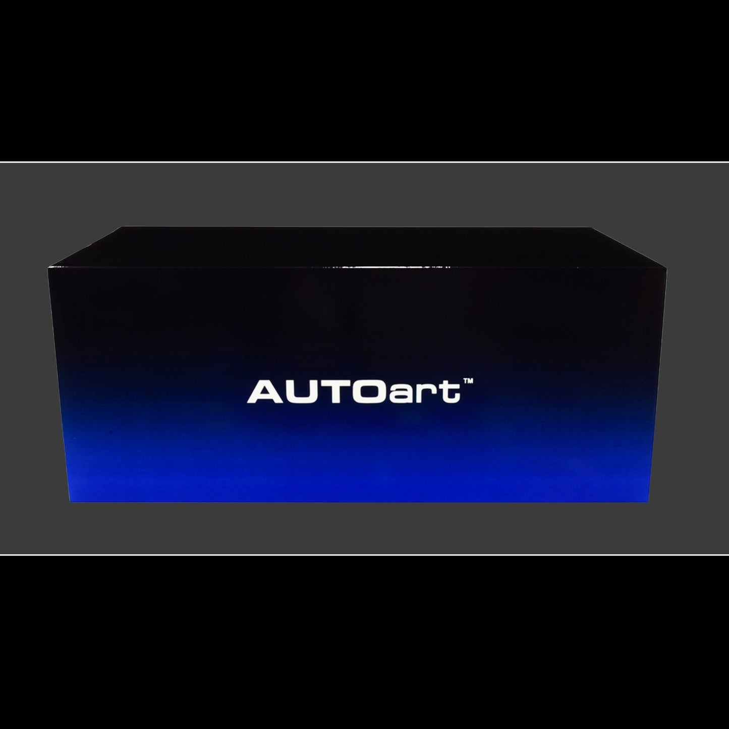 Jaguar Lightweight E Type Roadster RHD (Right Hand Drive) White 1/18 Model Car by Autoart