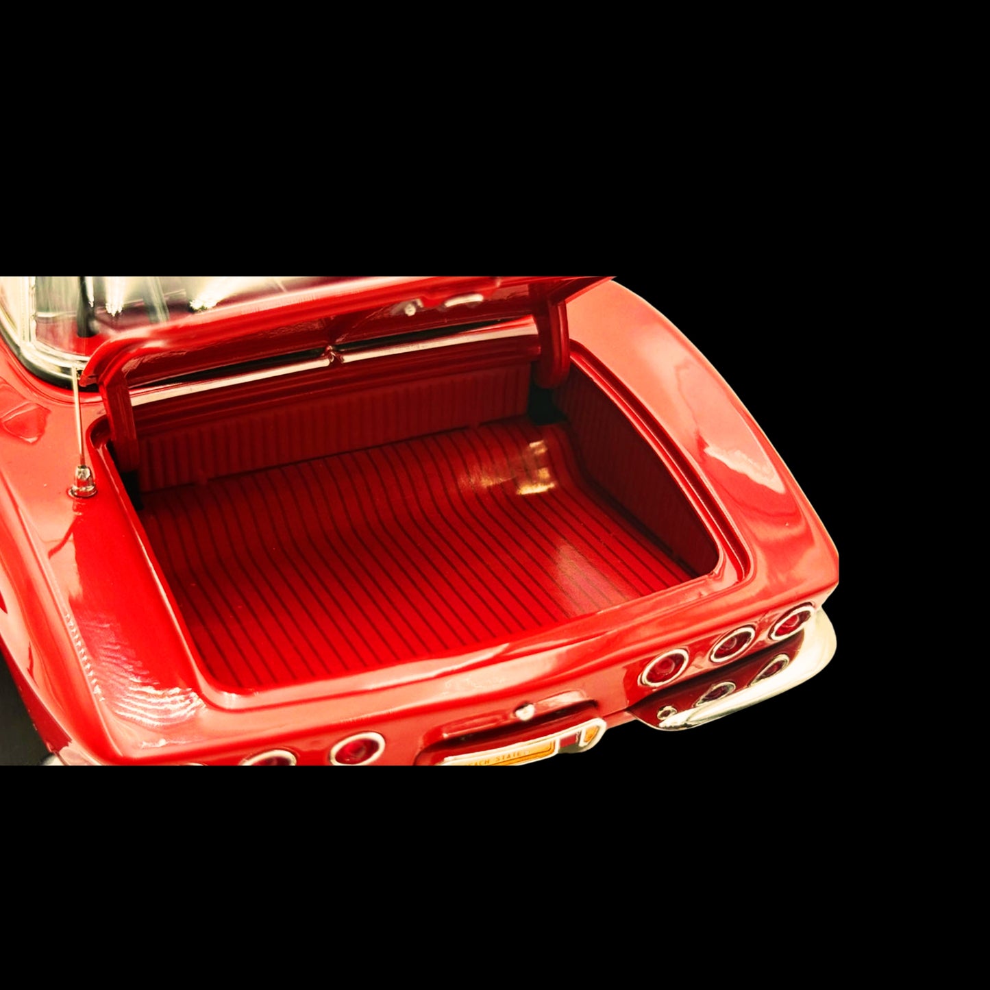 1961 Chevrolet Corvette Gasser – Roman Red, Red Interior | 1:18 Diecast Model by ACME (Limited Edition 300 Worldwide)