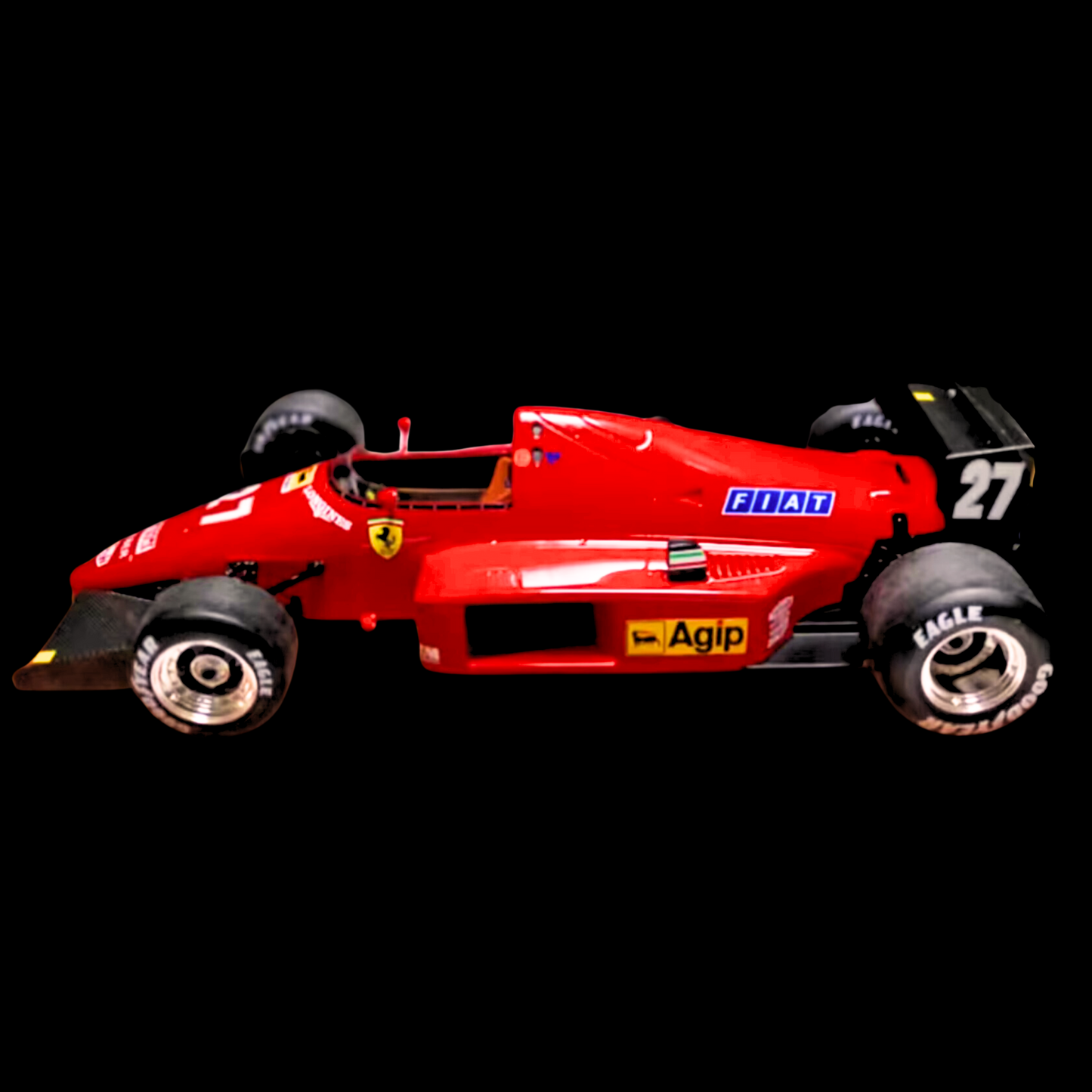 1986 FERRARI F1 1:18 SCALE RACE CAR